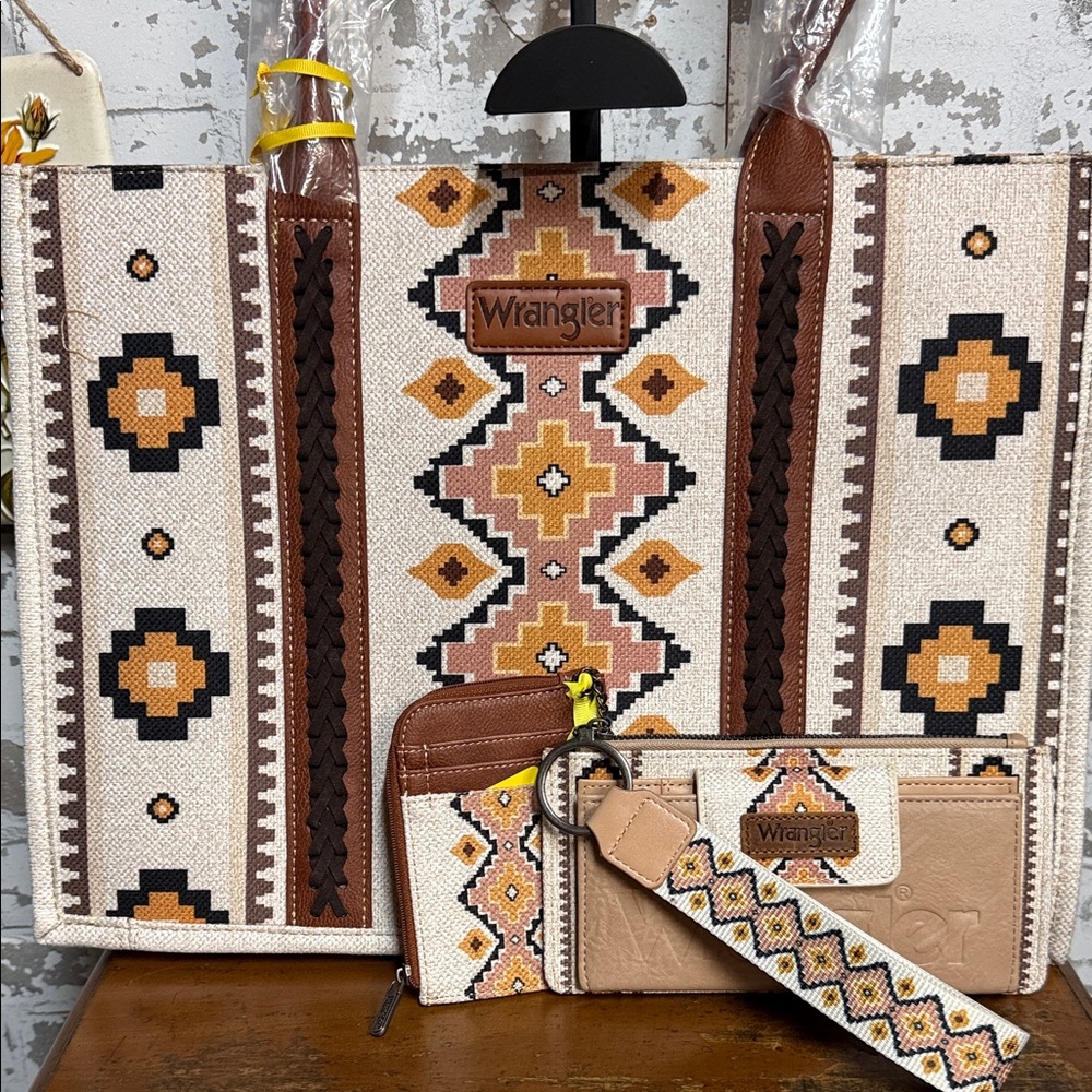 Wrangler Aztec Tote and Wallet Set in Brown and Cream